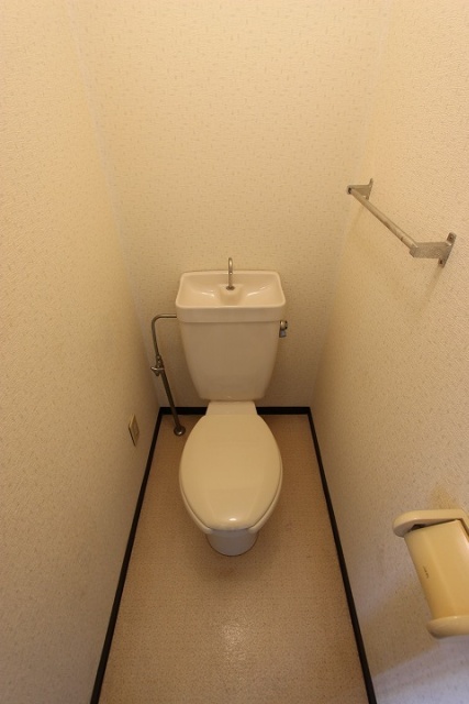 トイレ　同物件別号室