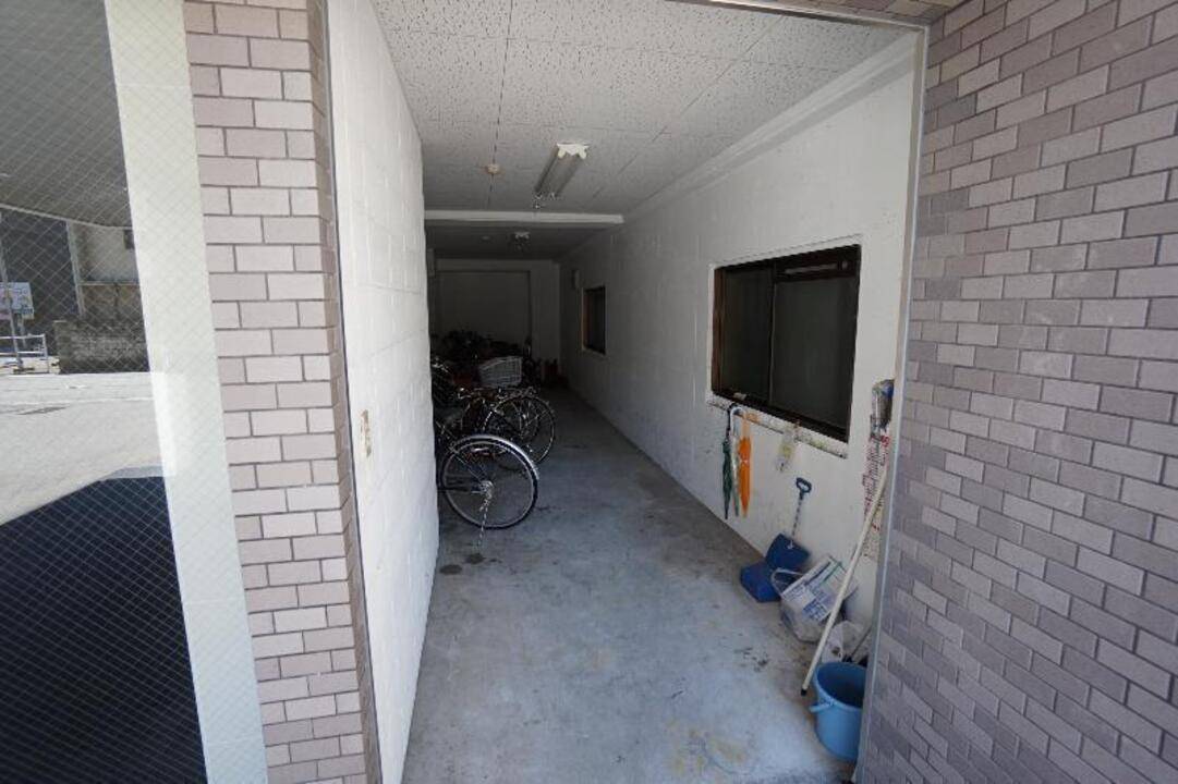 駐車場　駐輪場