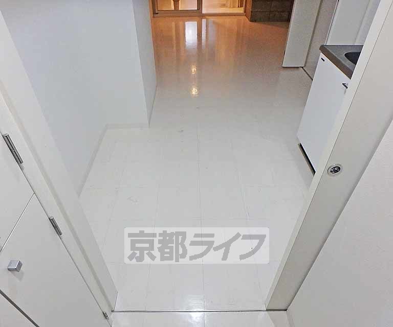 その他部屋・スペース　玄関からお部屋までのお写真です。