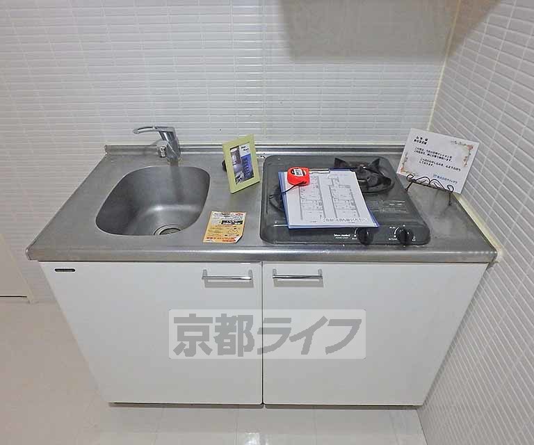 キッチン　使い勝手の良いシステムキッチンです。