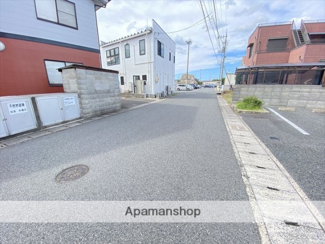 その他　前面道路（その他）まで0m