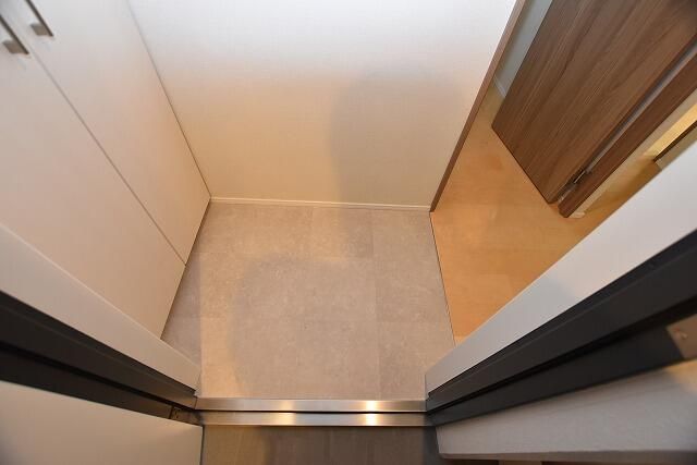 玄関　落ち着いた玄関です