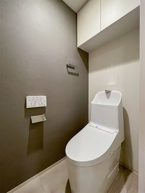 トイレ　※写真は同タイプ住戸です。