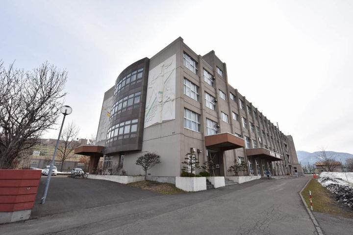 小学校　発寒小学校（小学校）まで290m