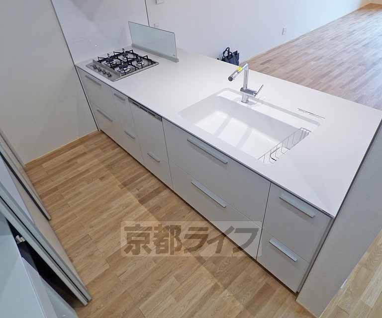 キッチン　使いやすいシステムキッチンです。