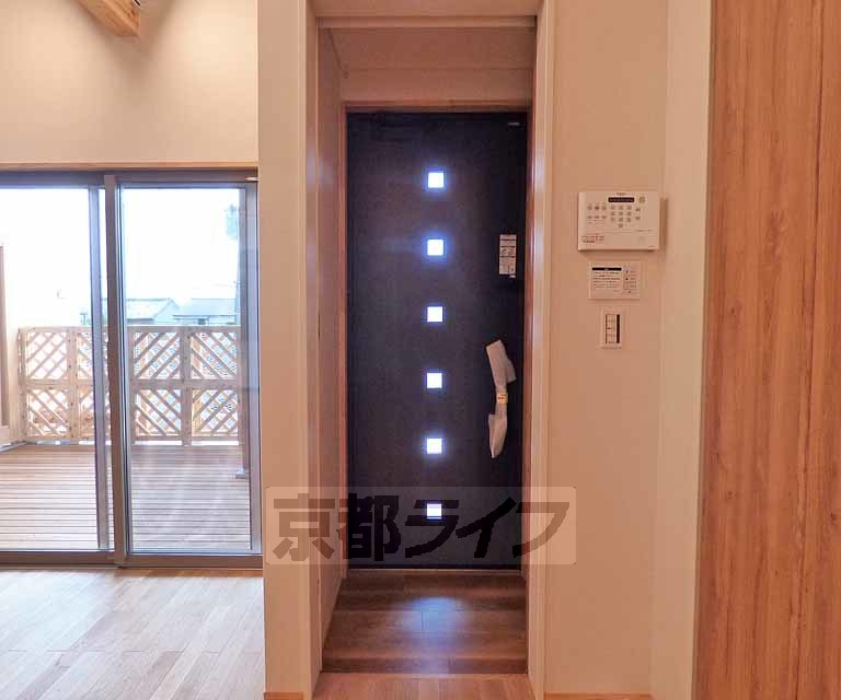 玄関　２階玄関です。