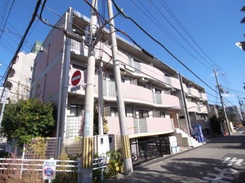 メゾンジュリアナモンドの外観写真