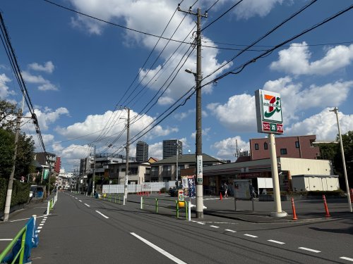 コンビニ　セブンイレブン板橋交通公園前店（コンビニ）まで393m