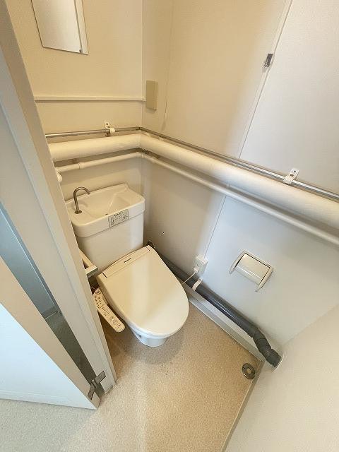 トイレ　トイレ