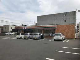 コンビニ　セブンイレブン札幌二十四軒2条店（コンビニ）まで69m