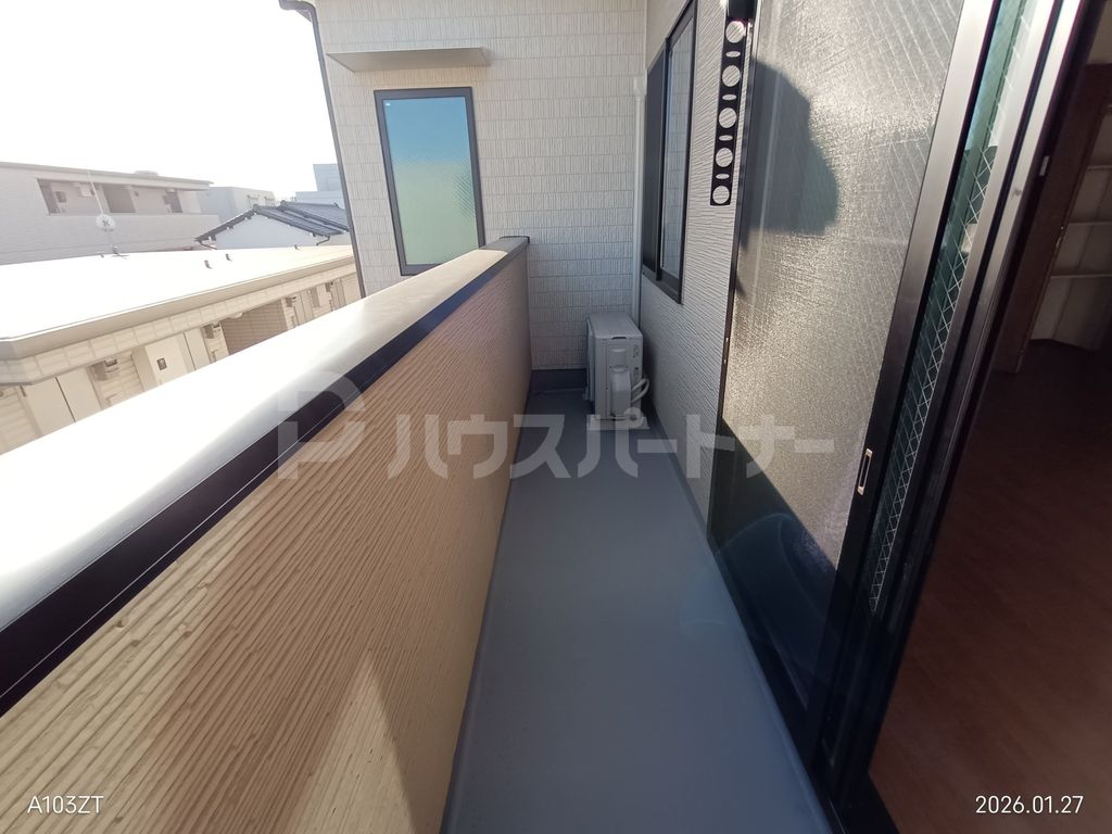 バルコニー　バルコニー