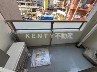 バルコニー　お洗濯にも便利なバルコニー付き