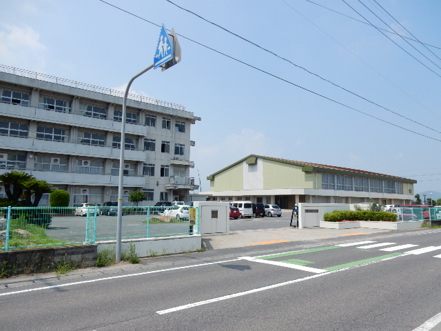 中学校　操南中学校（中学校）まで2000m