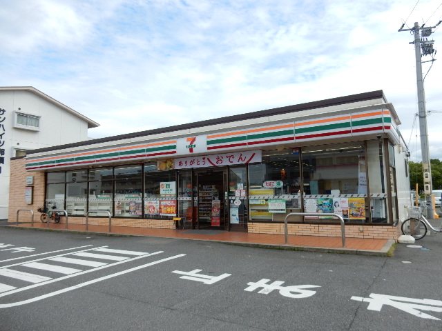 コンビニ　セブンイレブン藤崎東店（コンビニ）まで600m