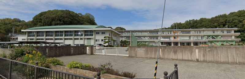 中学校　赤穂西中学校（中学校）まで848m