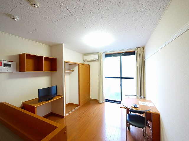 居室・リビング　居間です