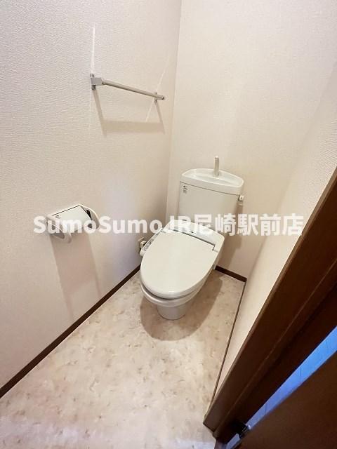 トイレ　清潔感のあるトイレです