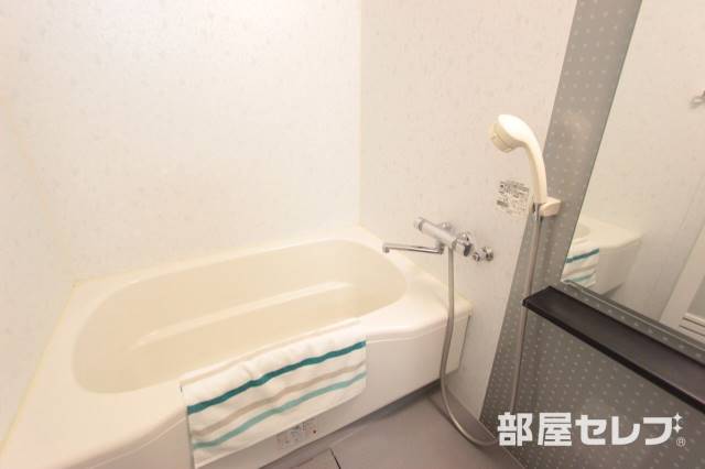 バス・シャワールーム　ゆったりバスルーム