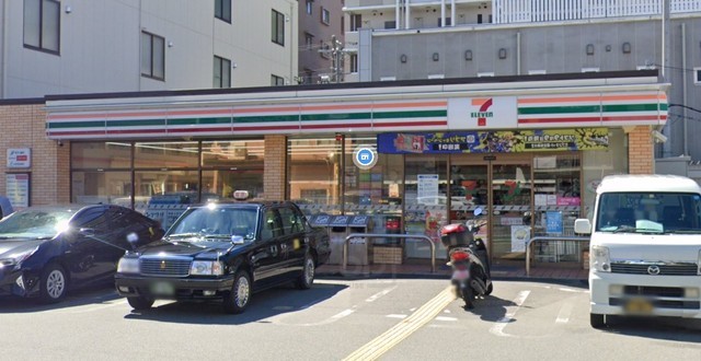 コンビニ　セブンイレブン　吹田垂水町3丁目店（コンビニ）まで481m