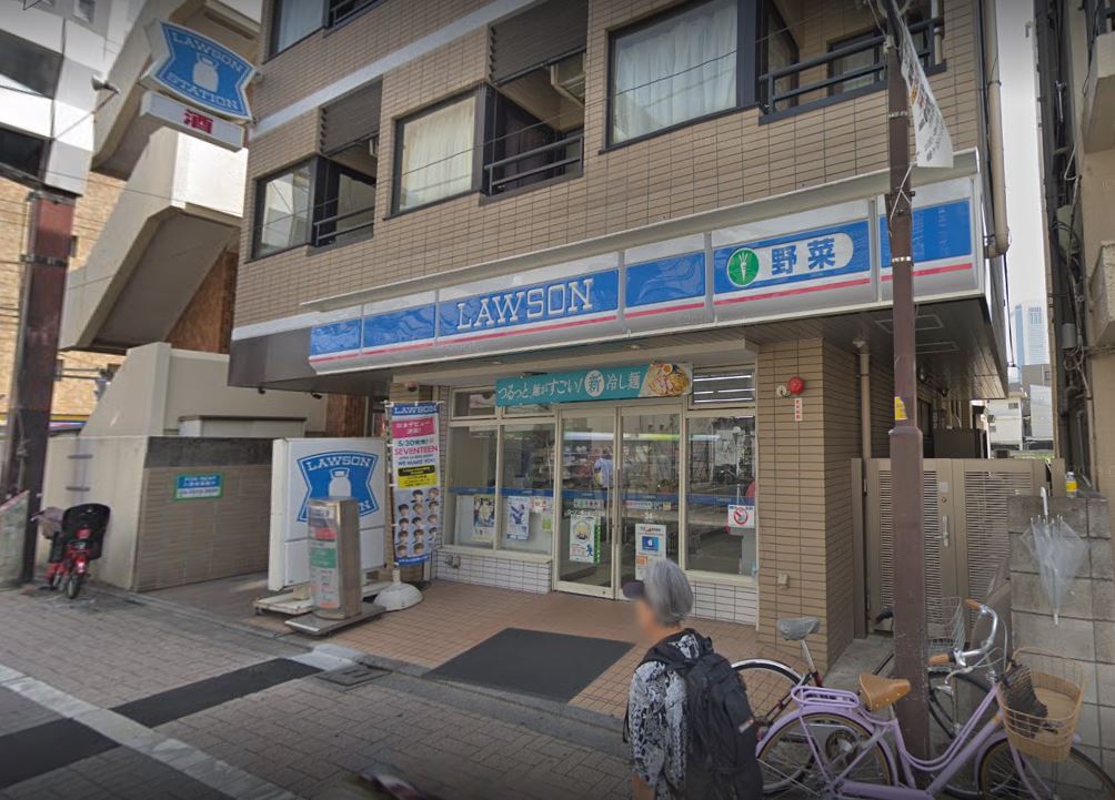 コンビニ　ローソン 幡ヶ谷二丁目店（コンビニ）まで166m