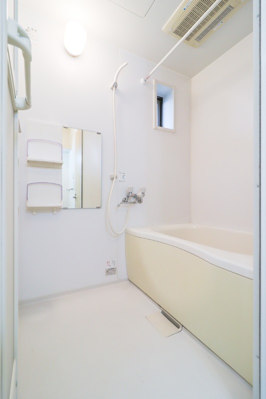 バス・シャワールーム　図面と現状に相違がある場合には現状を優先