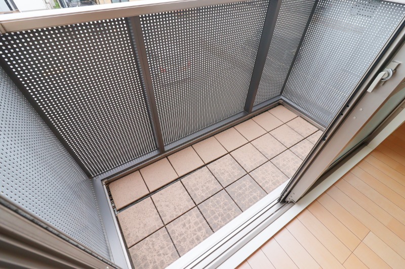 バルコニー　図面と現状に相違がある場合には現状を優先