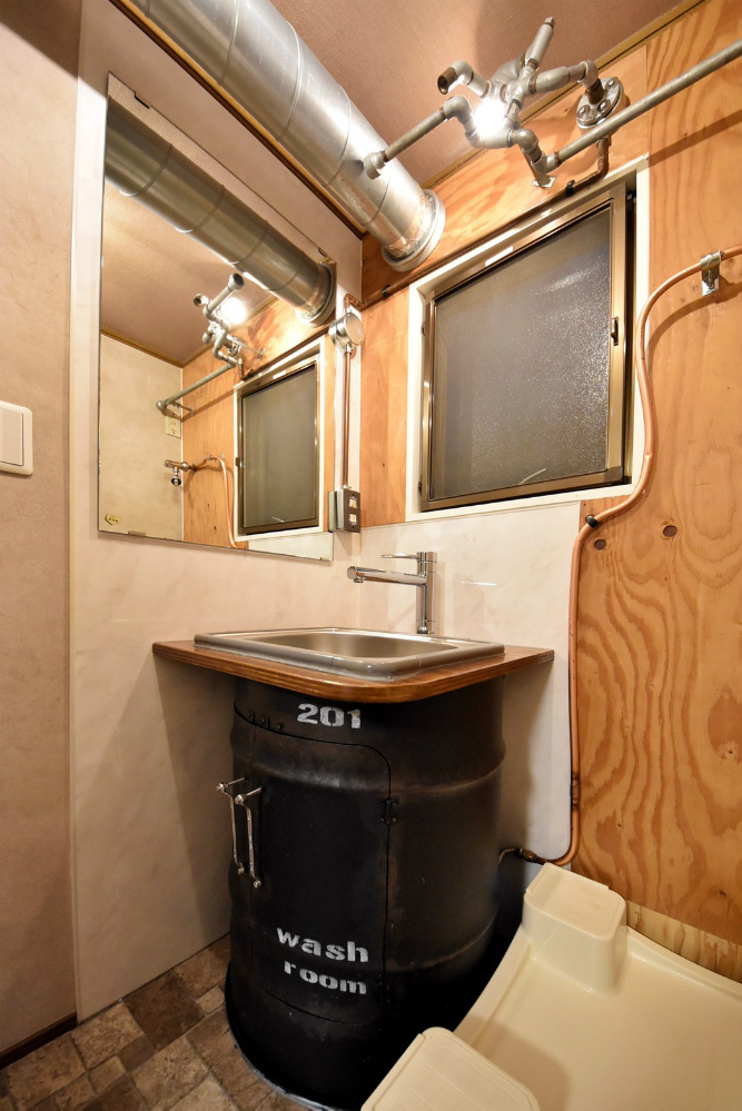 洗面設備　オリジナルの洗面。