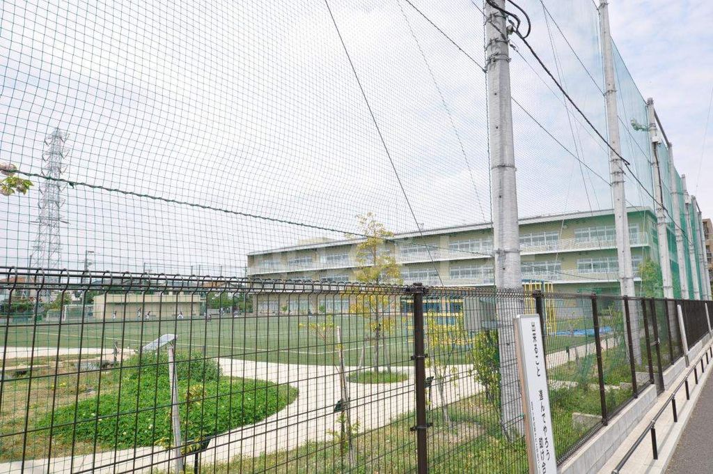 小学校　足立区立加平小学校（小学校）まで800m