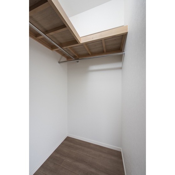 収納　ウォークインクローゼット