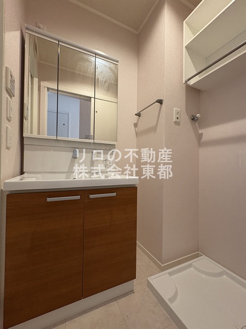 洗面設備　嬉しい洗面台は独立タイプ！