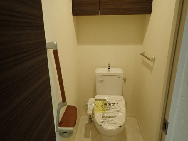 トイレ　シャワー付きトイレ