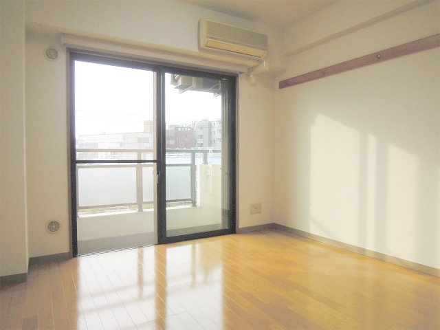 居室・リビング　居室部分