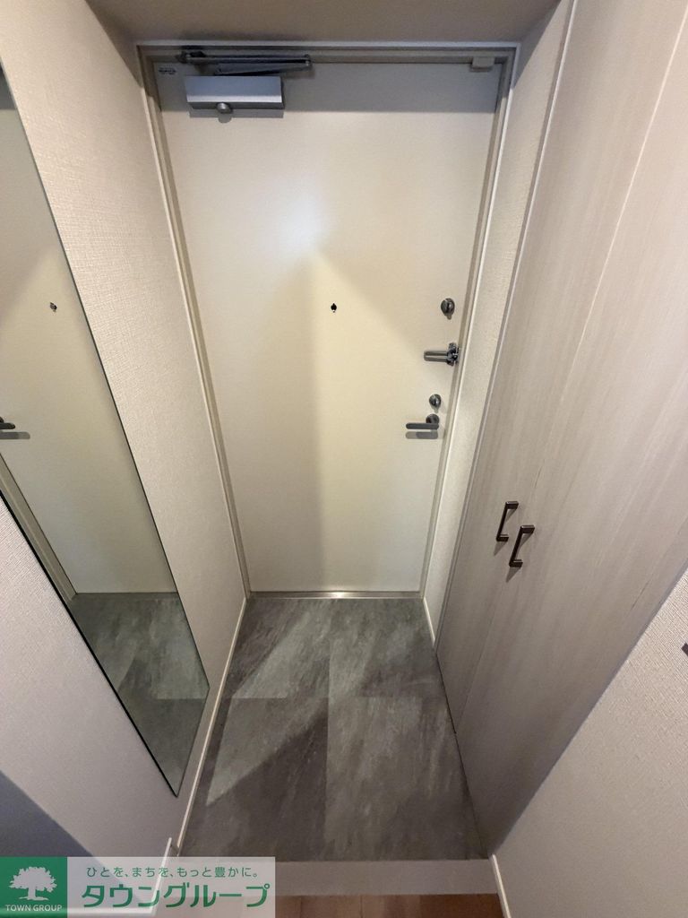 玄関　エントランス