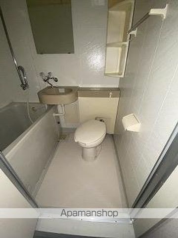 ライオンズマンション仲間町壱番館 303のトイレ写真