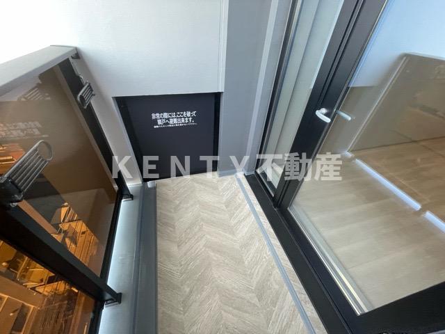 バルコニー　開放的で明るい空間を演出してくれるバルコニーです