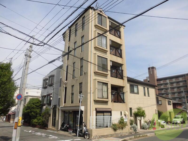 建物外観　タイル調の綺麗な外観です