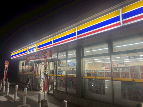 コンビニ　ミニストップ 新居浜喜光地町店（コンビニ）まで598m