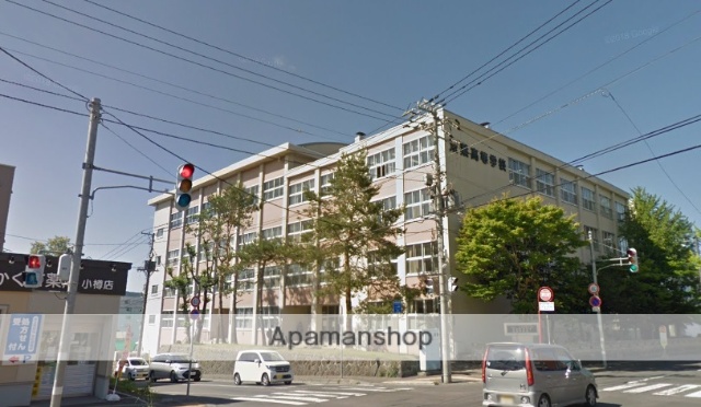 中学校　双葉中学校（中学校）まで362m