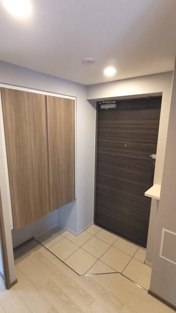 玄関　収納もある玄関です