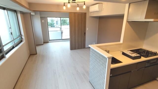 居室・リビング　使いやすい居間です