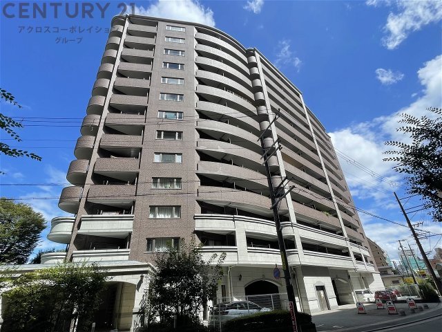 建物外観　安心のオートロック付き♪