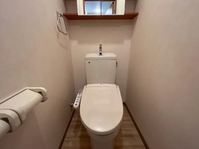 トイレ　シャワー付トイレ