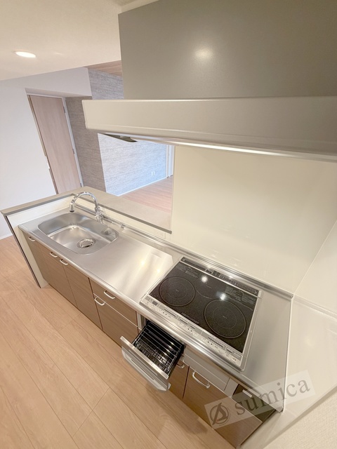 キッチン　３口システムキッチンでお料理楽しく♪♪