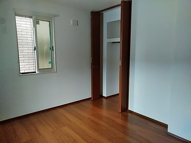 収納　洋室　収納