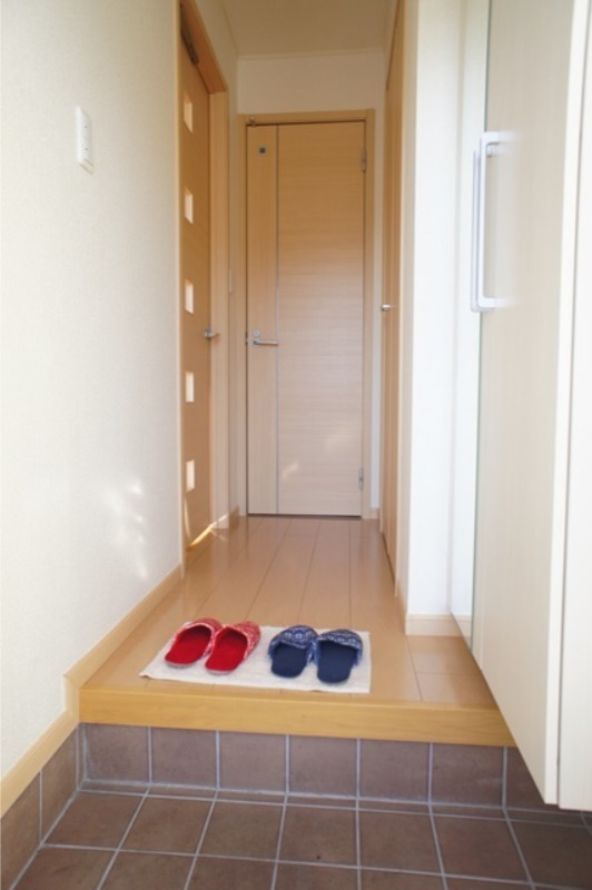 玄関　図面と現状に相違がある場合には現状を優先