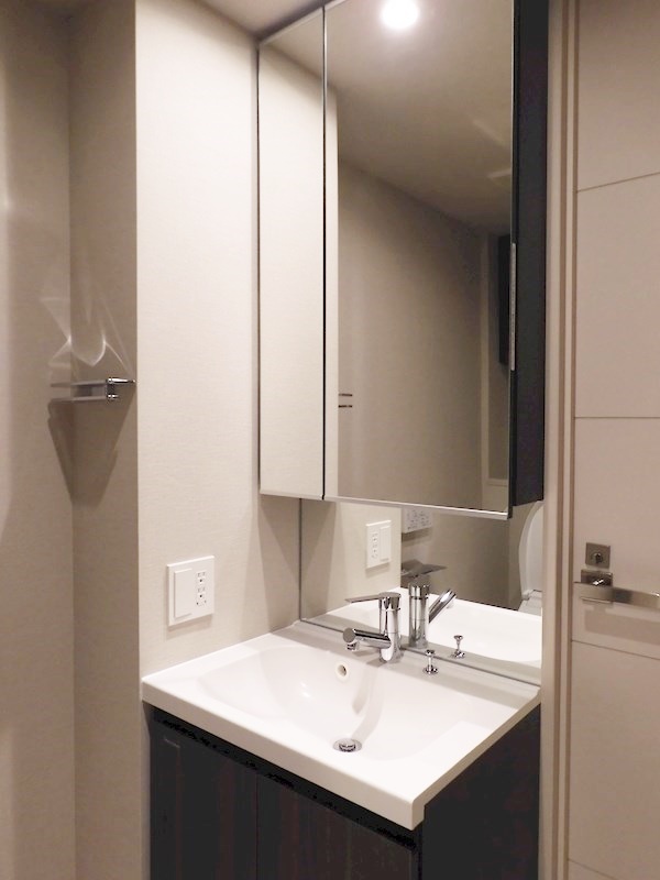 洗面設備　忙しい朝には欠かせない洗面所です♪