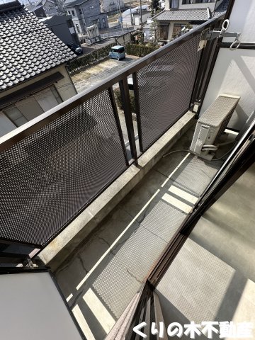 バルコニー　陽当たり良好なバルコニーです