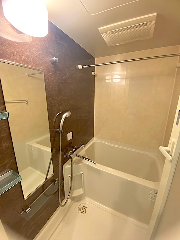 バス・シャワールーム　浴室