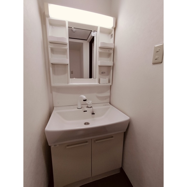 洗面設備　洗髪洗面化粧台