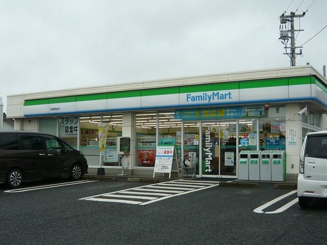 コンビニ　ファミリーマート吉野菖蒲谷店（コンビニ）まで2700m